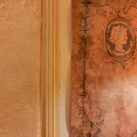 Гостевой дом Gallery By Lesdomus Болонья