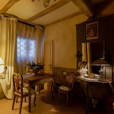 Гостевой дом Gallery By Lesdomus Болонья