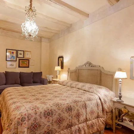 Affittacamere Gallery By Lesdomus 3*