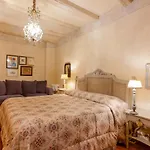 Affittacamere Gallery By Lesdomus 4*