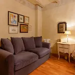 Gallery By Lesdomus